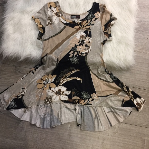 Danielle Hi Low Tunic - Picture 1 of 4